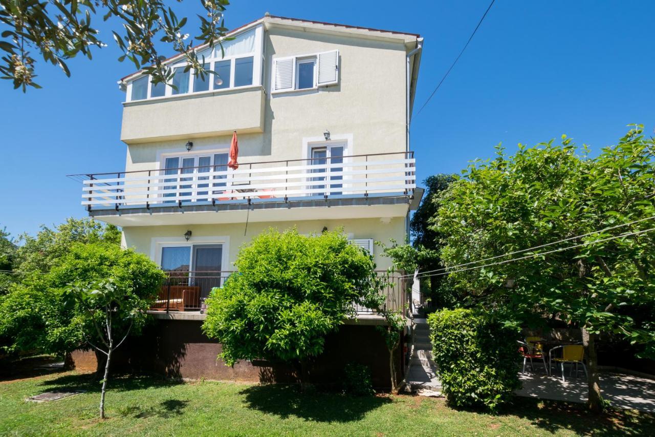 פרמנטורה Cozy Apartments Emina Near The Sea מראה חיצוני תמונה