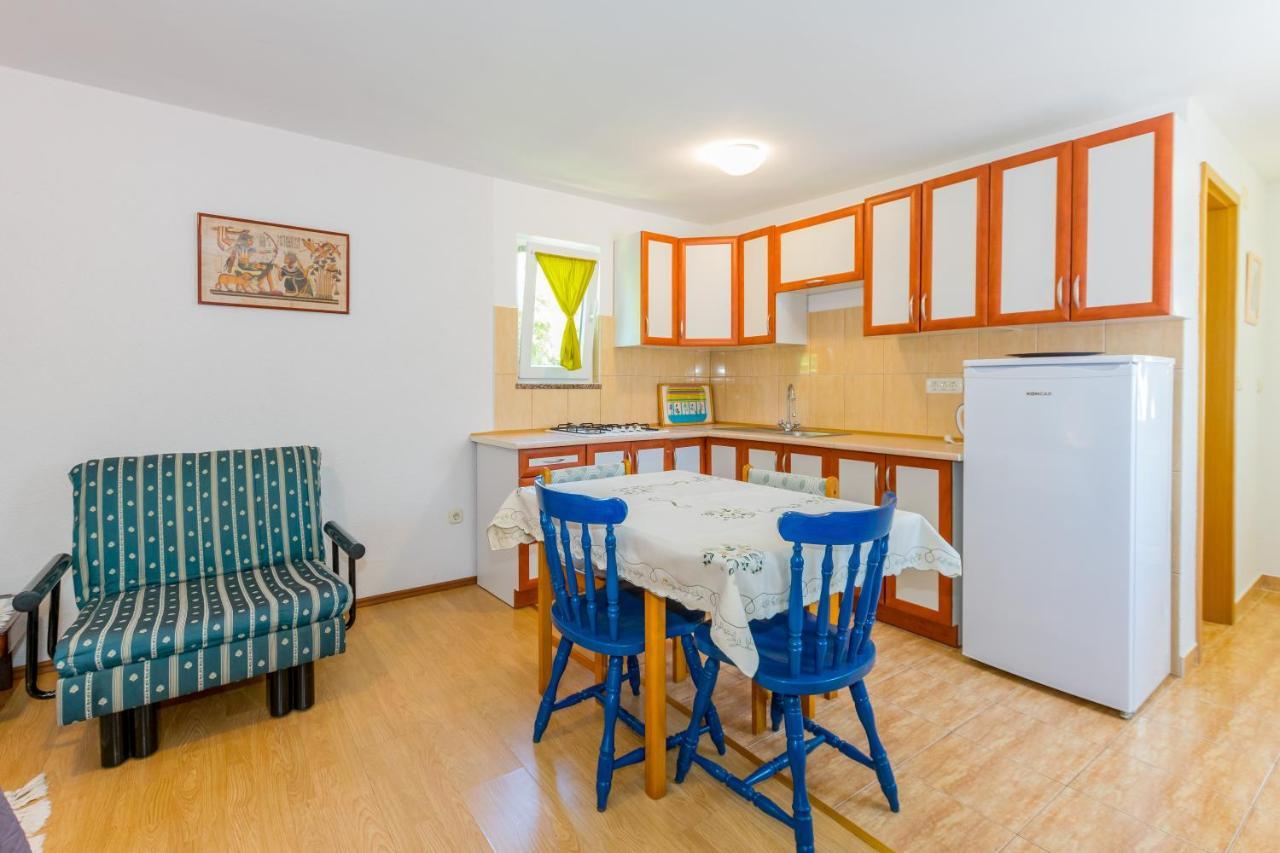 פרמנטורה Cozy Apartments Emina Near The Sea מראה חיצוני תמונה